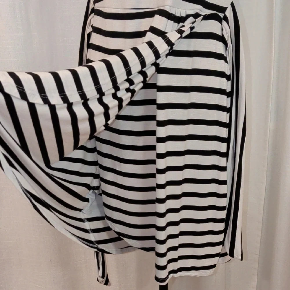 Comfy B&W Striped Wrap Dress